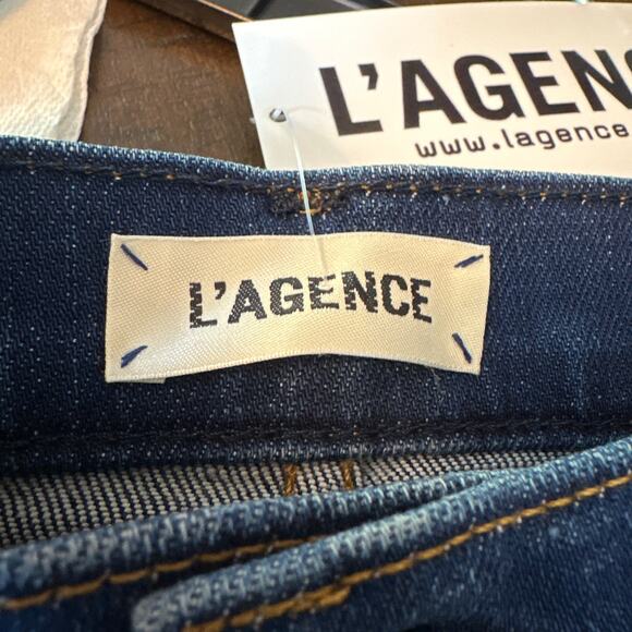 L'AGENCE The Zoe Perfect Fit Denim Shorts Raw Hem Size 25 NWT - Picture 5 of 9